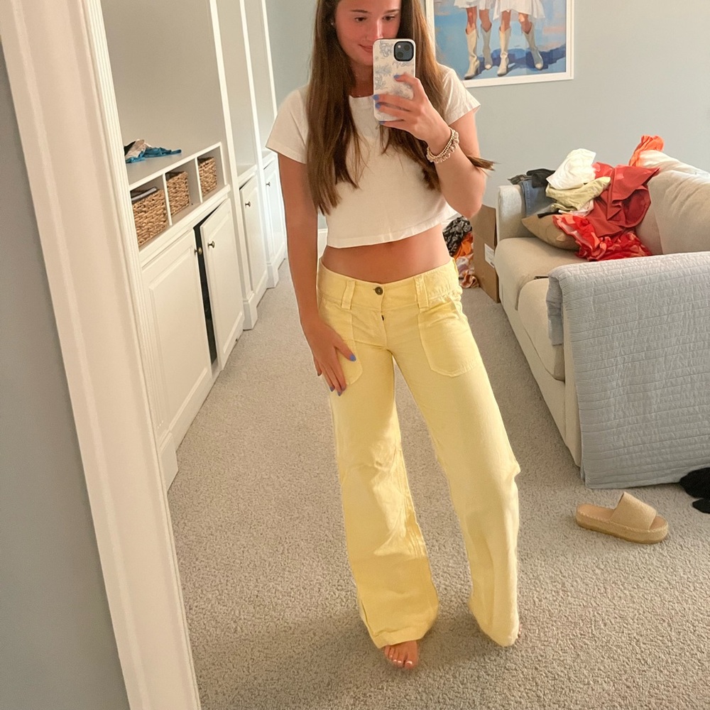 BABY YELLOW LOW RISE JEANS